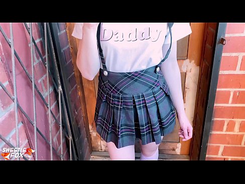 ❤️ Schoolgirl ດູດ dick ຂອງນາງເລິກແລະ fucks ແທນທີ່ຈະຫ້ອງຮຽນ. ❤️❌ ມີເພດສຳພັນ ຢູ່ພວກເຮົາ